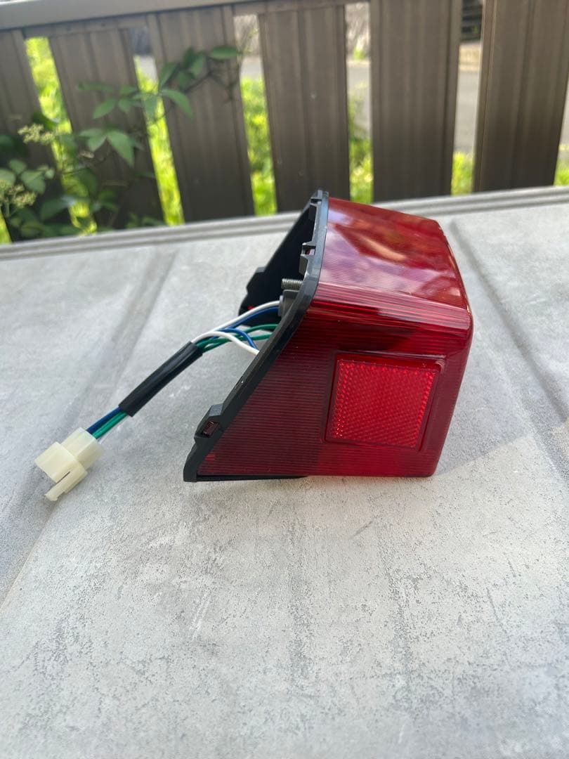 xj400 xj550赤テールランプ