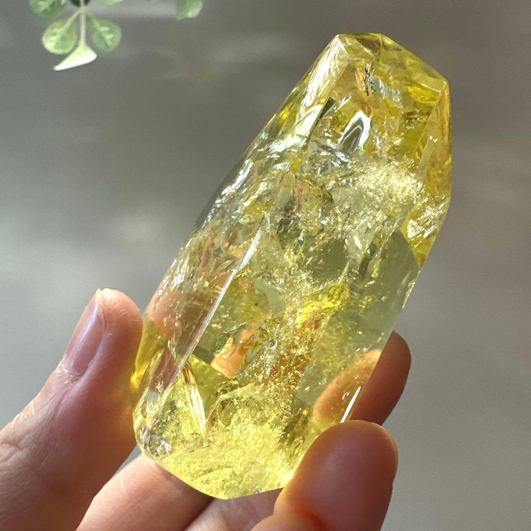 高品質　シトリン　虹　フリーフォーム　非加熱　122.3g レインボーシトリン