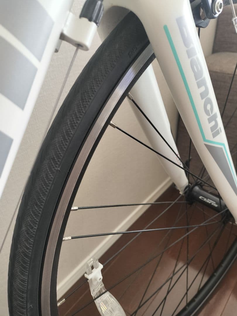 走行3回のみ★ほぼ新品ビアンキ ALU HYDRO TRIPLEロードバイク