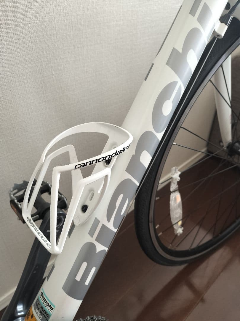 走行3回のみ★ほぼ新品ビアンキ ALU HYDRO TRIPLEロードバイク