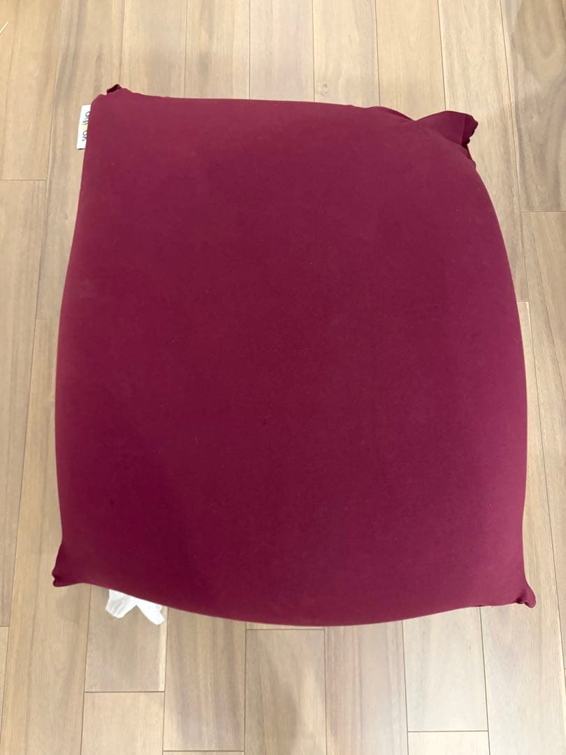 Yogibo mini ワインレッド　ビーズクッション
