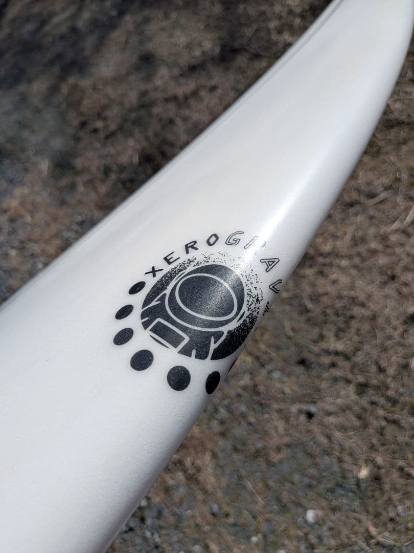 JSサーフボード ゼログラビティ 5'7”　24.3L