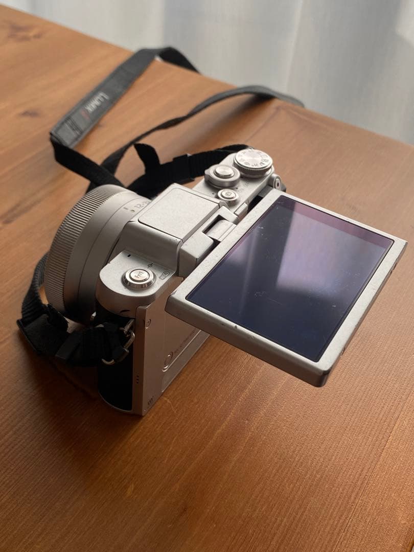 【値下げ済】LUMIX DMC-GF7ダブルズームレンズキット