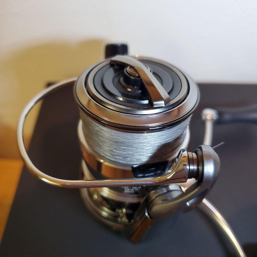 リール DAIWA EXIST LT2500S-DH