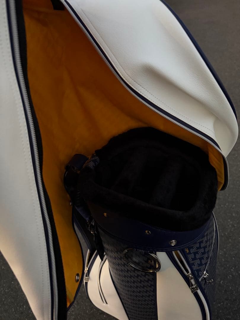 レザレクション　ネイビーブルー キャディバッグ 新品未使用