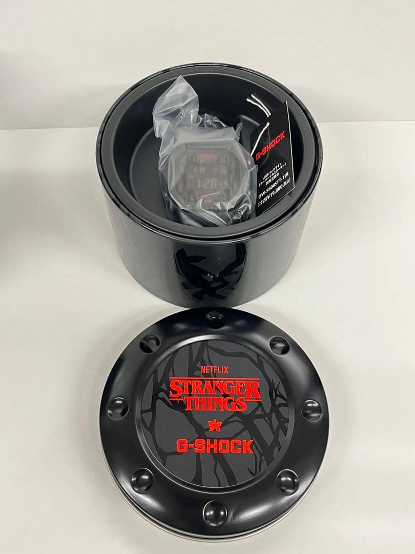 【新品】G-SHOCK DW-5600STT-Stranger Things