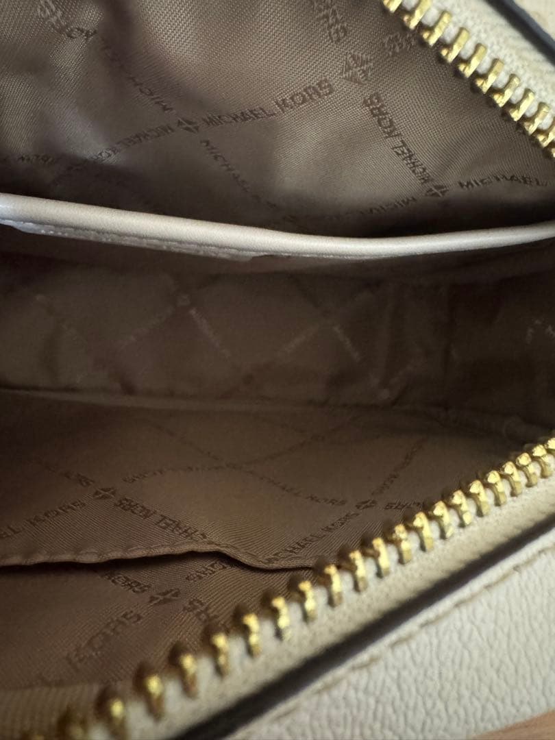 Michael Kors マイケルコース　クロスボディバッグ　ショルダーバッグ