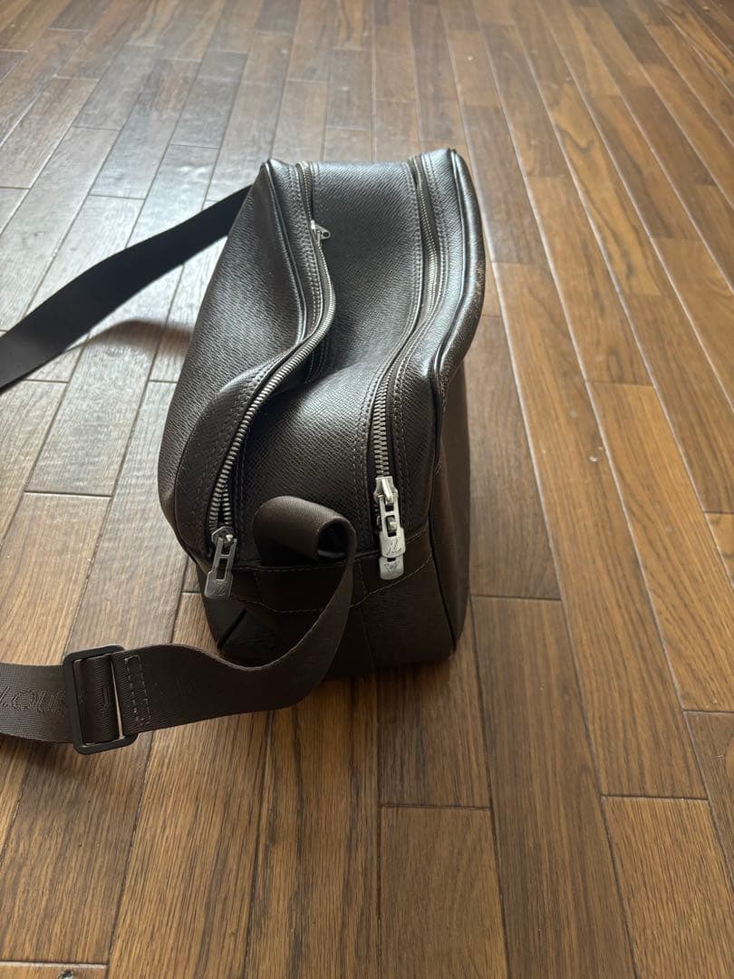 ルイヴィトン　ショルダーバッグ