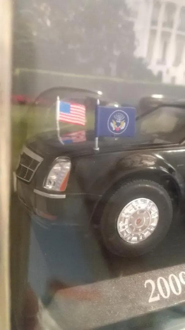 グリーンライト 2009 キャデラック ワン リムジン ザ ビースト 1/43