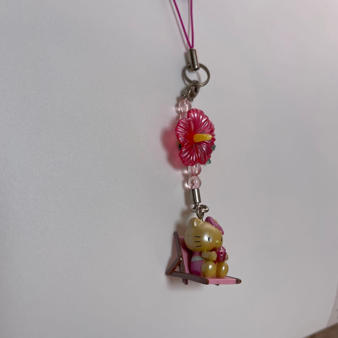 【美品】ハローキティ 根付 ハイビスカス 日焼け ビーチチェア ストラップ