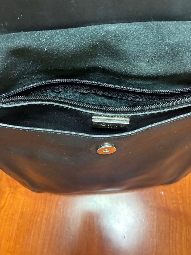 LOEWE ロエベ ショルダーバッグ　サコッシュ