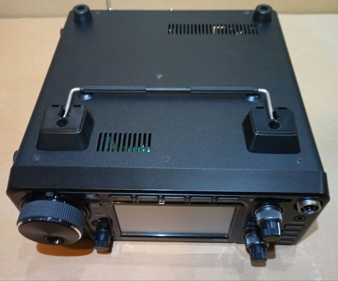 IC-7300M (HF+ 6m, 50W) 美品とオートチューナー