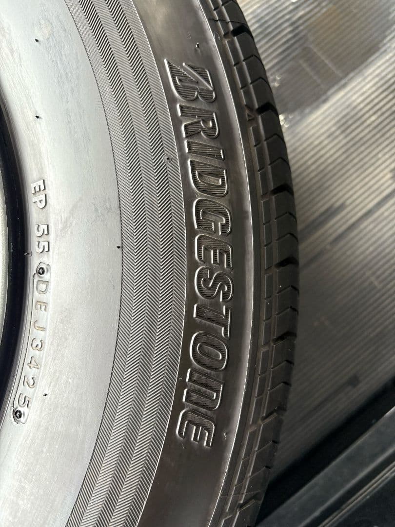 トヨタ ハイエース 新車外し 2025年 タイヤホイール 4本セット 15インチ