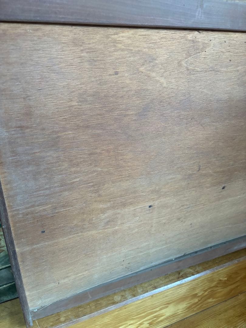 木製タンス ガラス扉 3段棚付き