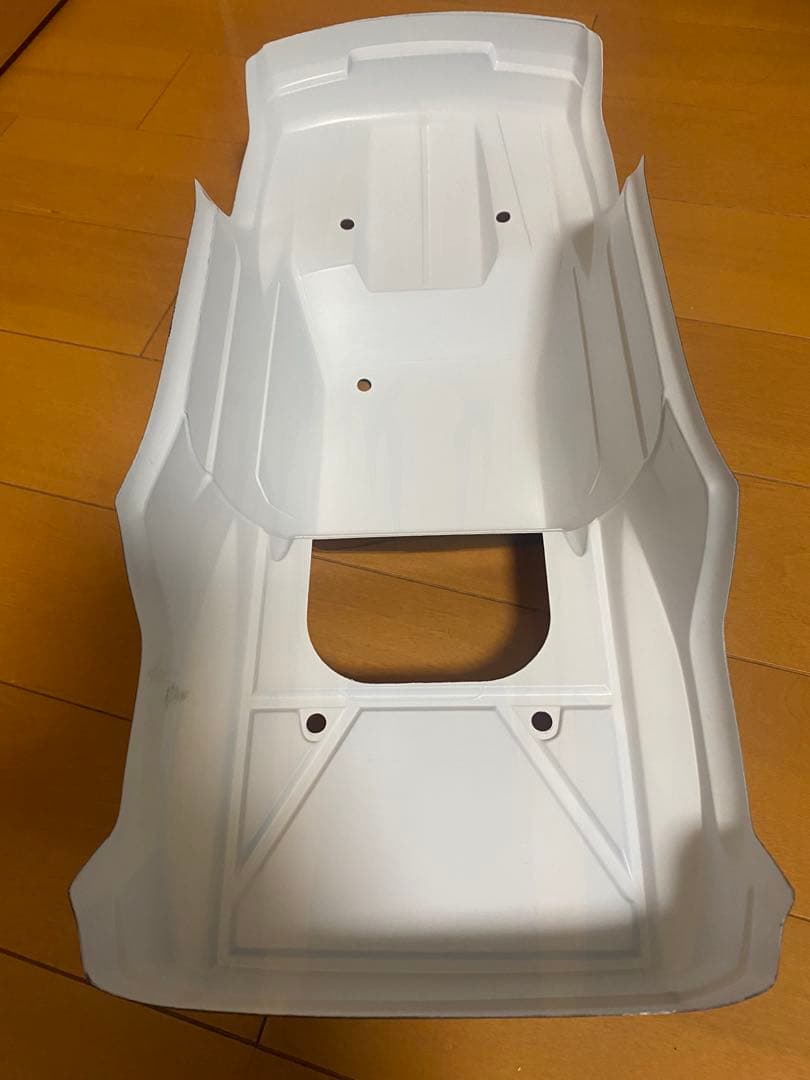 HPI サベージ　X4.6 ボディ