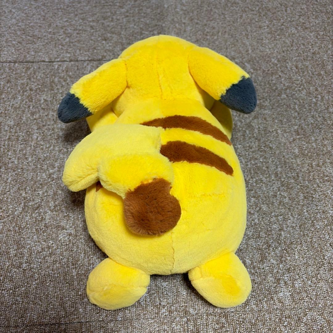 ピカチュウ ふわふわ抱きぬいぐるみ 2019 ポケモンセンター
