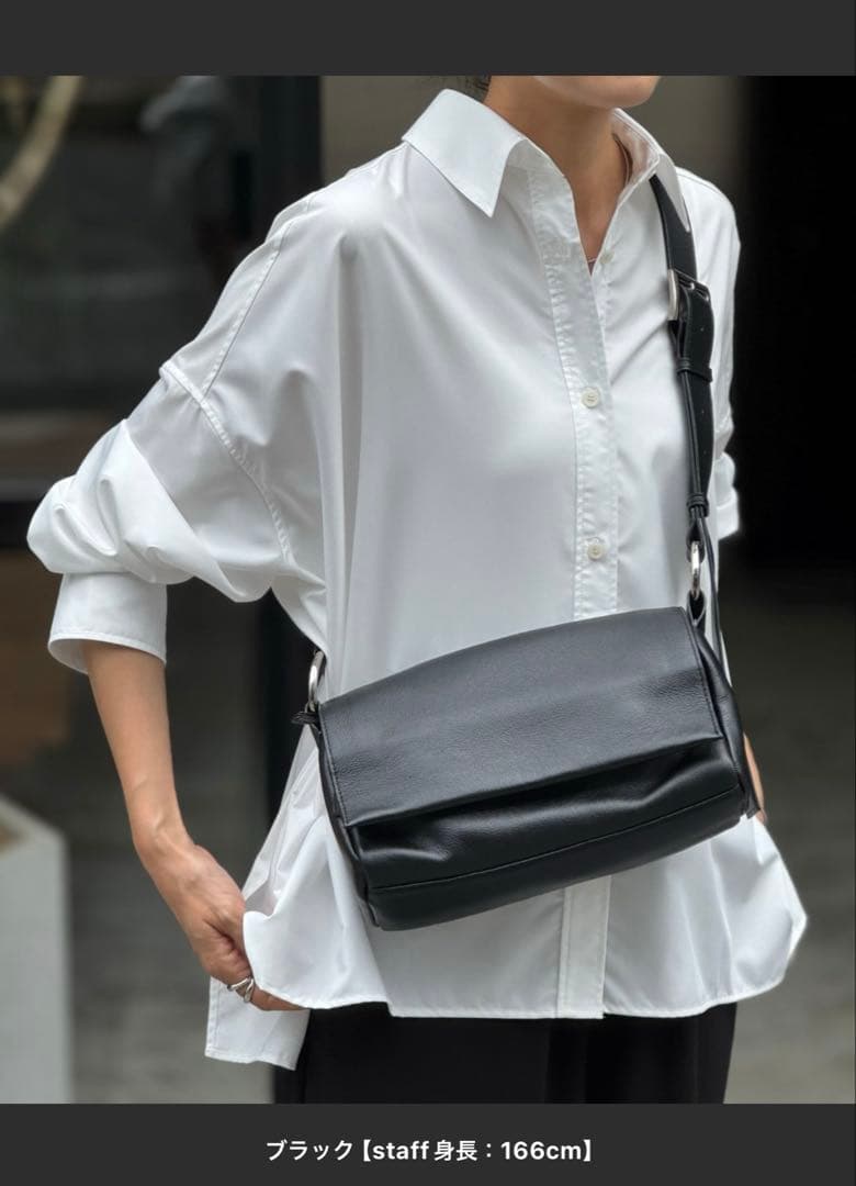 BEARDSLEY レザーボディバッグ　ブラック　一度使用