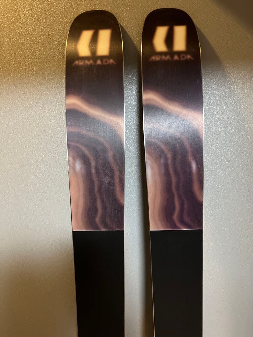 スキー板　Armada TRACER108 172cm