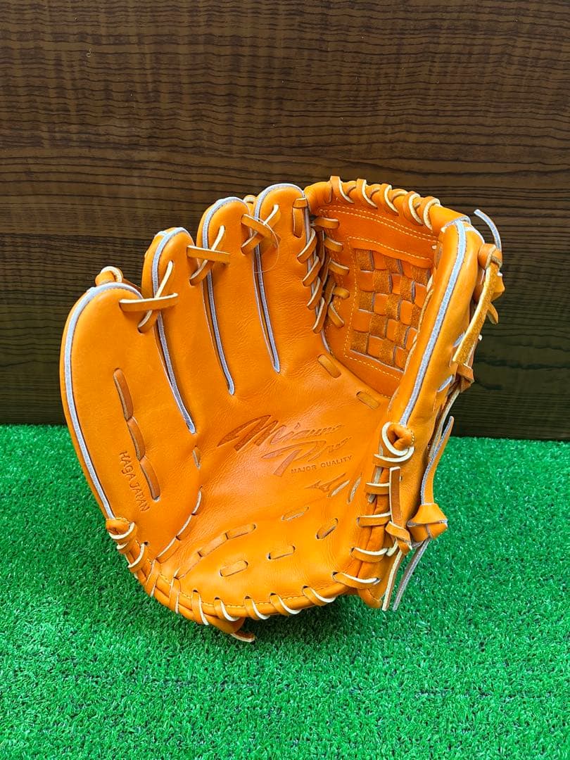 ・新品未使用　25年新色　硬式　ミズノプロクラシック　ビターオレンジ