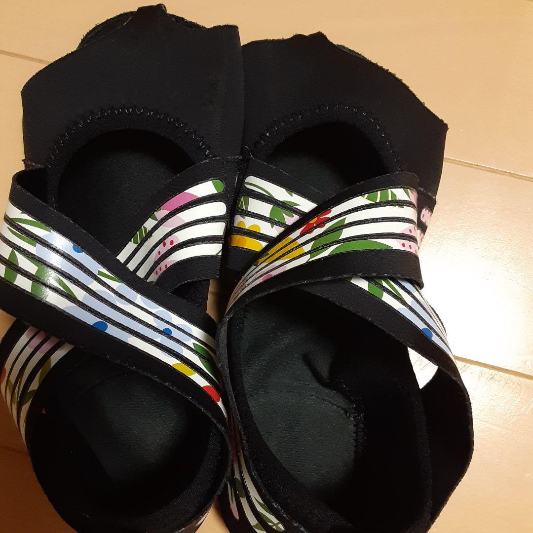 Runway Cure Sole 着圧ソックス Lサイズ 新品と中古2足組