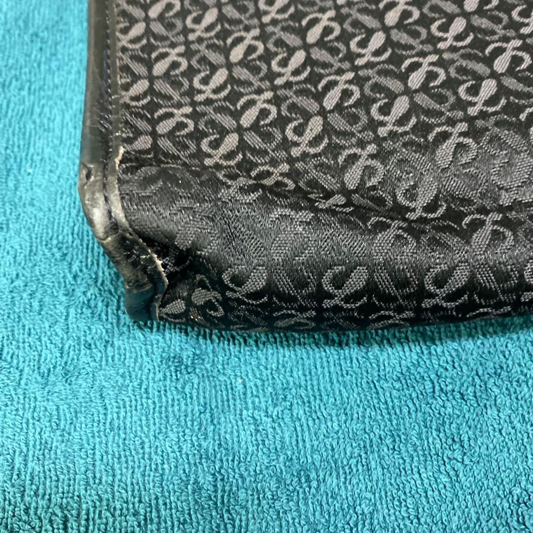 ロエベ　ビジネスバッグ 黒 ロゴ入り