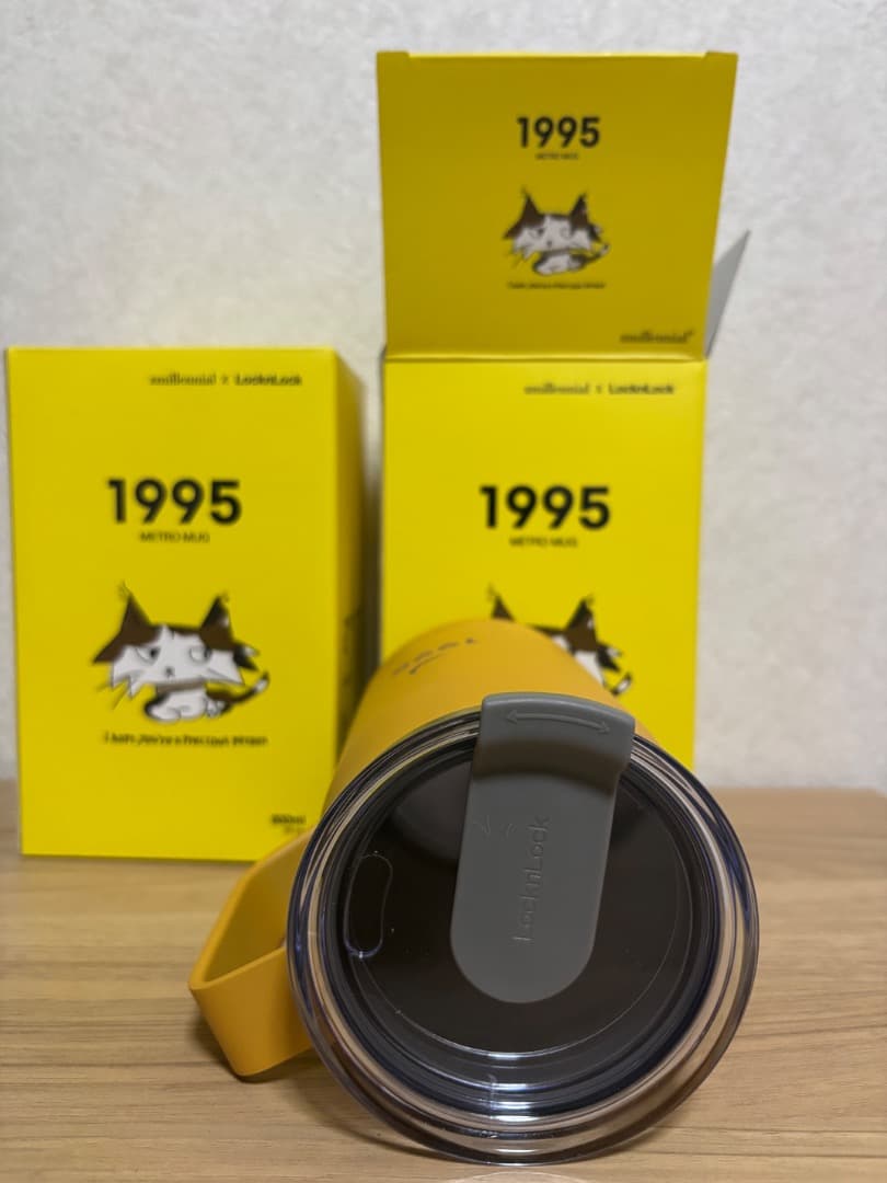 ジミンパパのカフェZM-illennial 店舗限定色のタンブラー