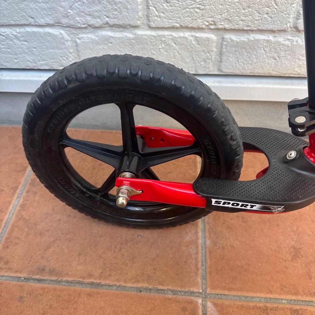 【美品】 STRIDER ストライダー スポーツモデル バランスバイク レッド