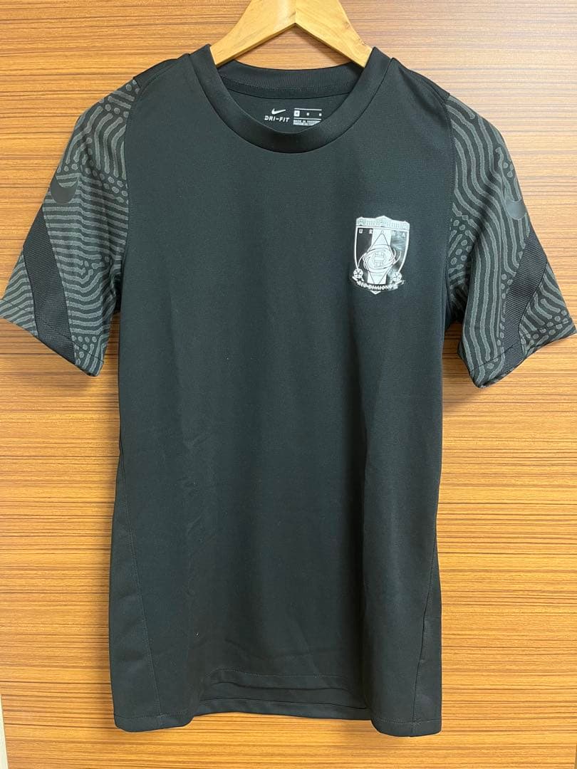 浦和レッズ20年NIKEストライクSSトップMトレーニングシャツ&パンツ