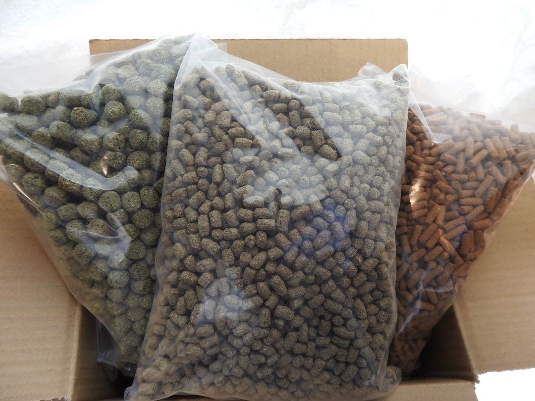 【専用商品】アヒル·コールダック用飼料3kg×3種