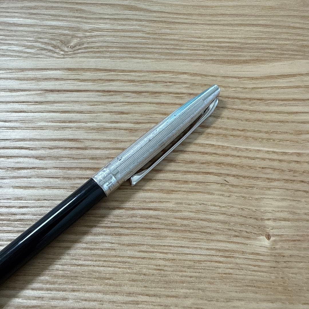 カランダッシュ　ボールペン　替え芯付き