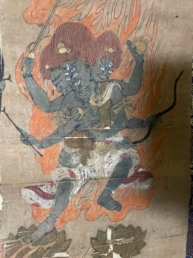 江戸(倉庫)稀少 古い 仏画 明王像 肉筆掛け軸 時代 仏教美術 仏教版画