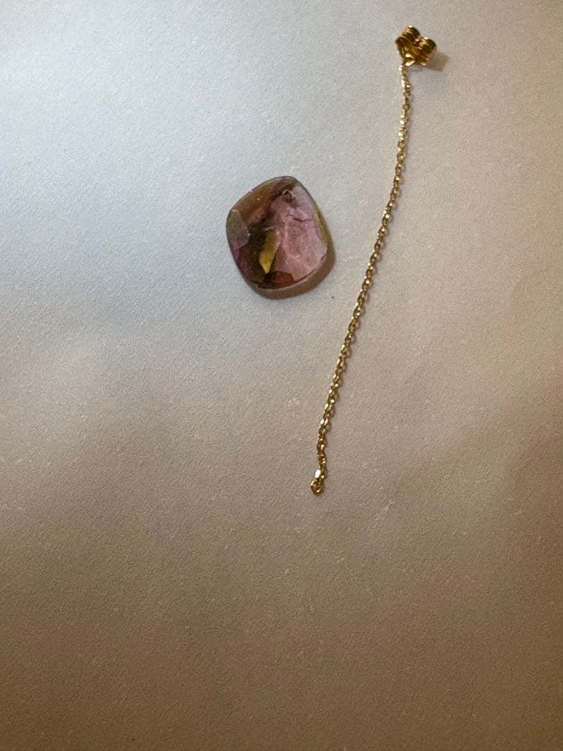 タイムセール！訳アリ美品！MONAKA フラットピアス 片耳用