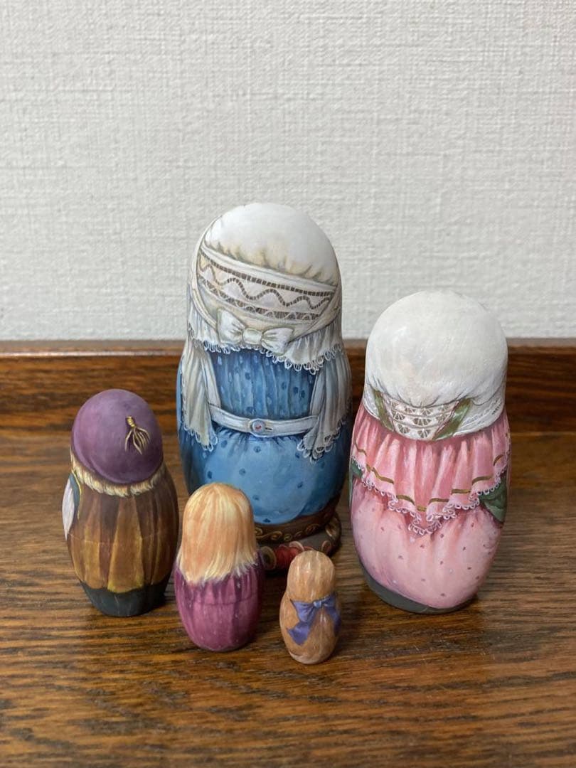 ロシア雑貨☆『刺繍&お裁縫』マトリョーシカ(5P)リダ工房