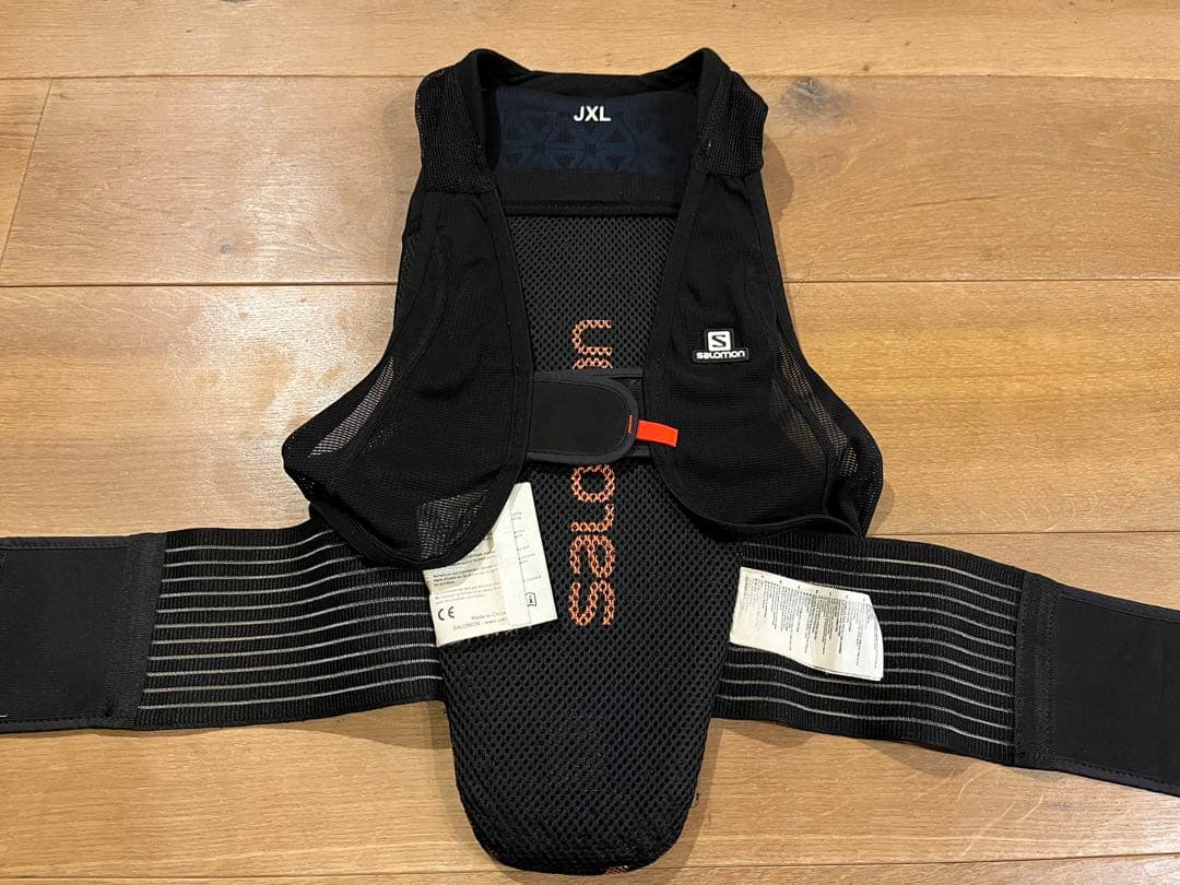 Salomon バックプロテクター　ブラック/ブルー