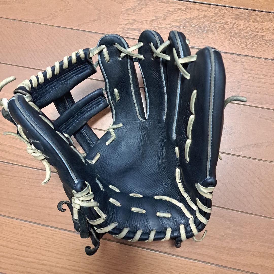 アンダーアーマー硬式内野手用グローブ