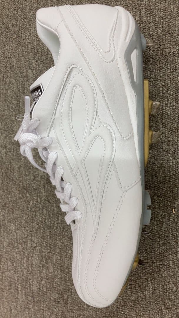 BEMOLO WORLD WING ホワイト スポーツシューズ28.５センチ