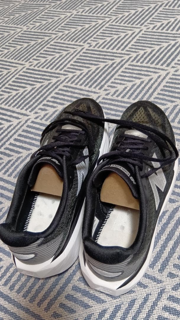 FuelCell Rebel v5　27.5cm　インソール無し