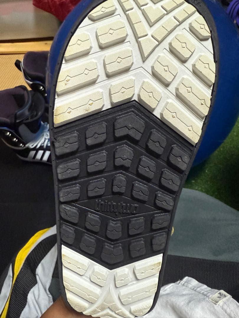 thirtytwo スノーボードブーツ W7.5