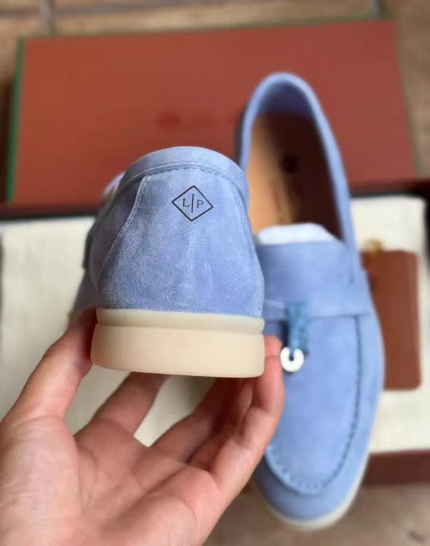 Loro Piana ライトブルー スエード モカシン 38