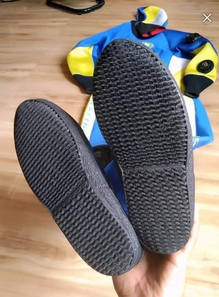 TUSA WORLD DIVE ドライスーツ フルスーツ アクセサリー付き