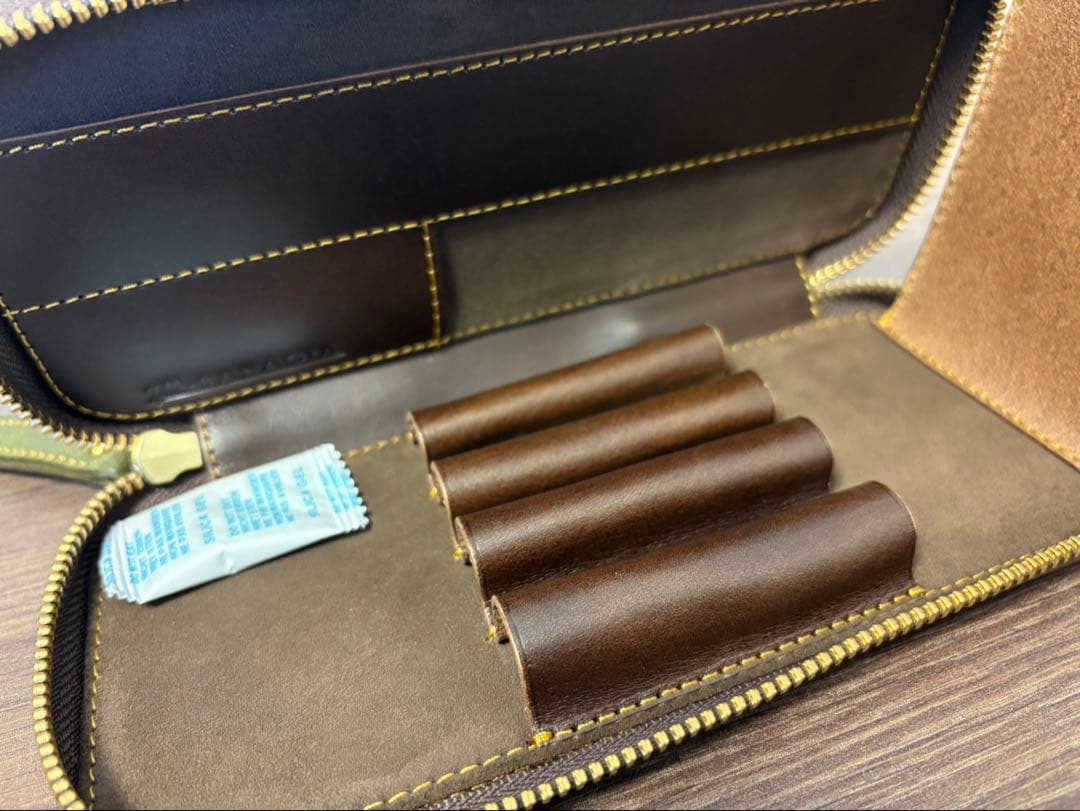 バハギア Bahagia ラウンドジップペンケース プエブロ オリーバ