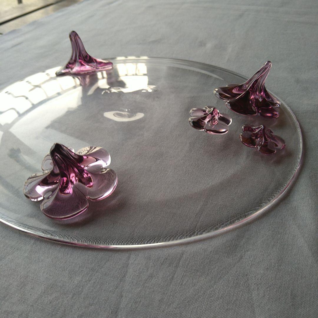 未使用　スガハラ ガラス　カメリア　23cm足つきプレート　ギフトBOX