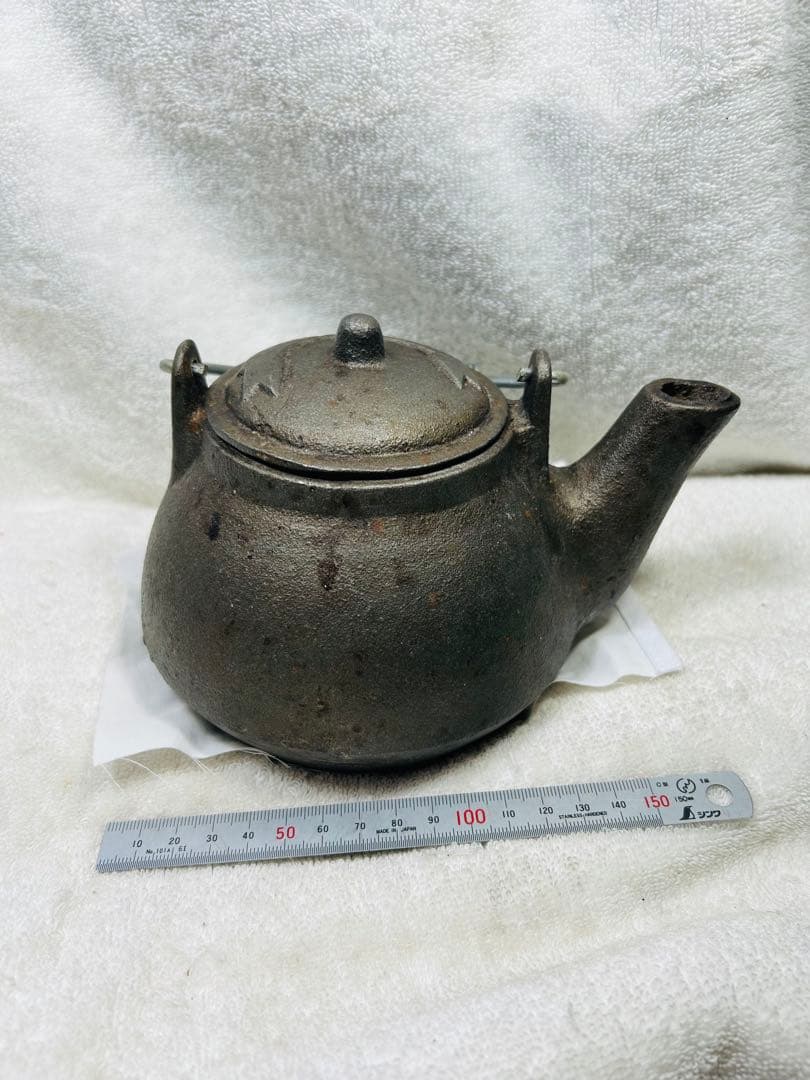 1900年代後半のビンテージ品　小型のAmerican camper鋳鉄製ケトル