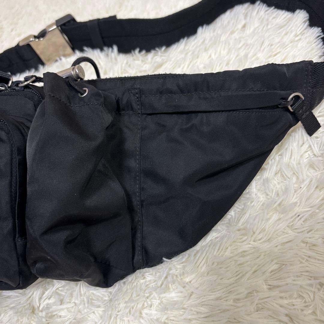 2/17〜20 出張の為、受取評価不可ナイロン　三角プレート