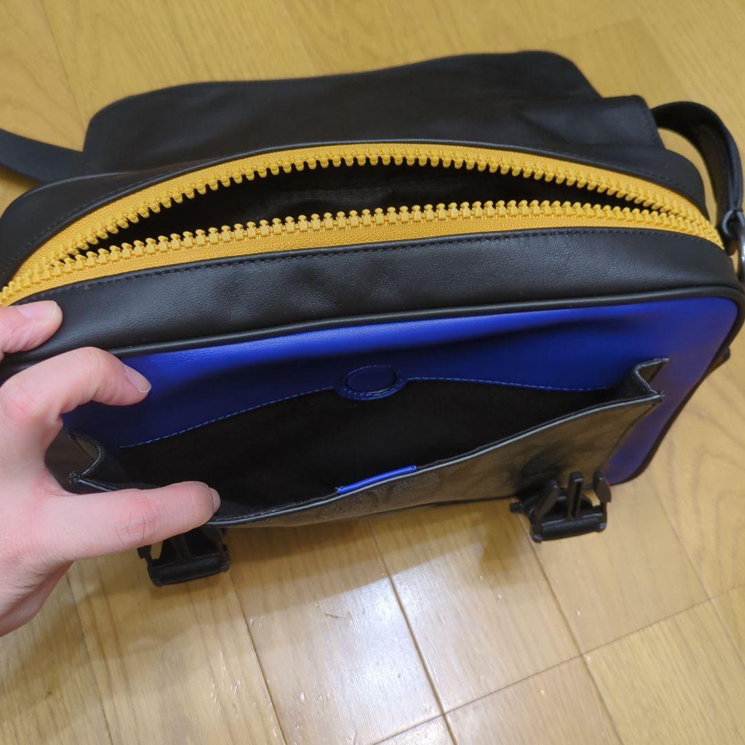 COACH ショルダーバッグ ブラック/ブルー　トラック クロスボディ