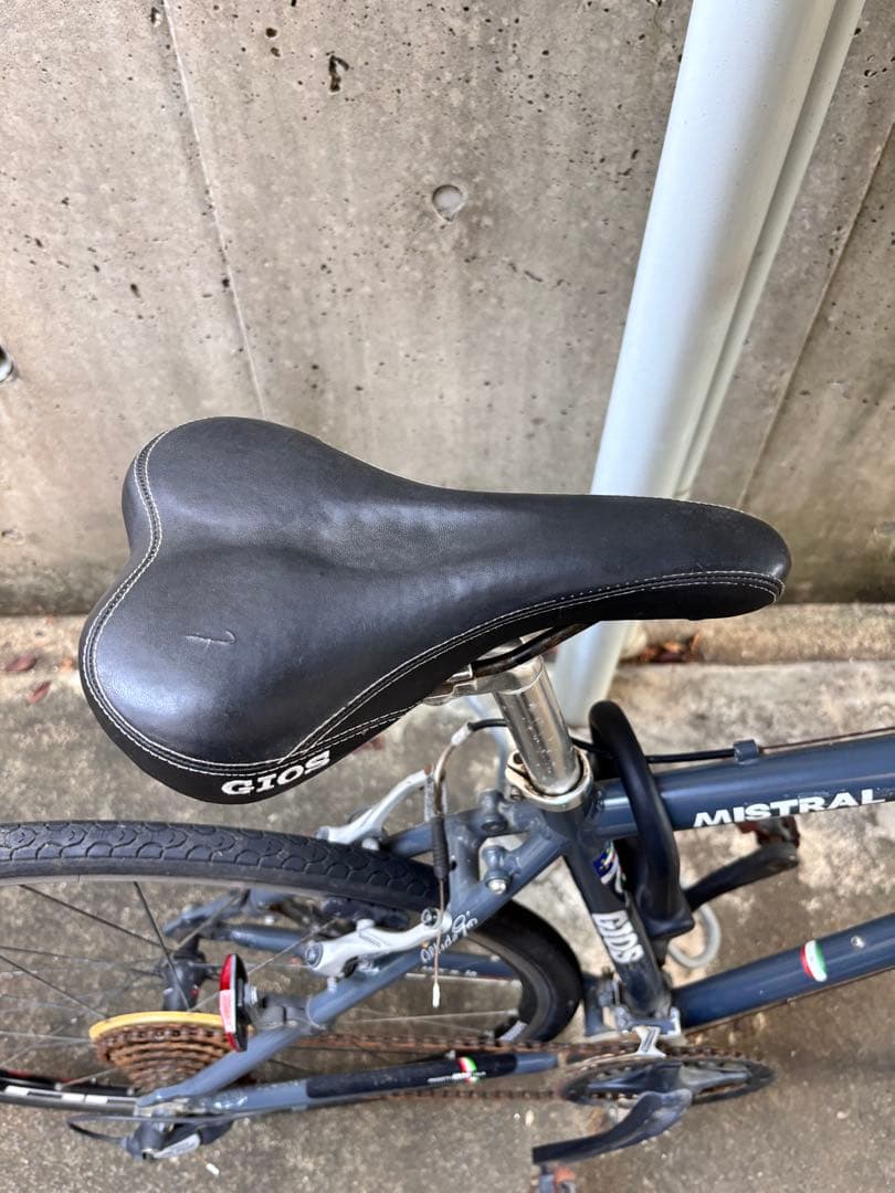 ⚠️ブータン商品【直接引取&ジャンク】GIOS クロスバイク グレー