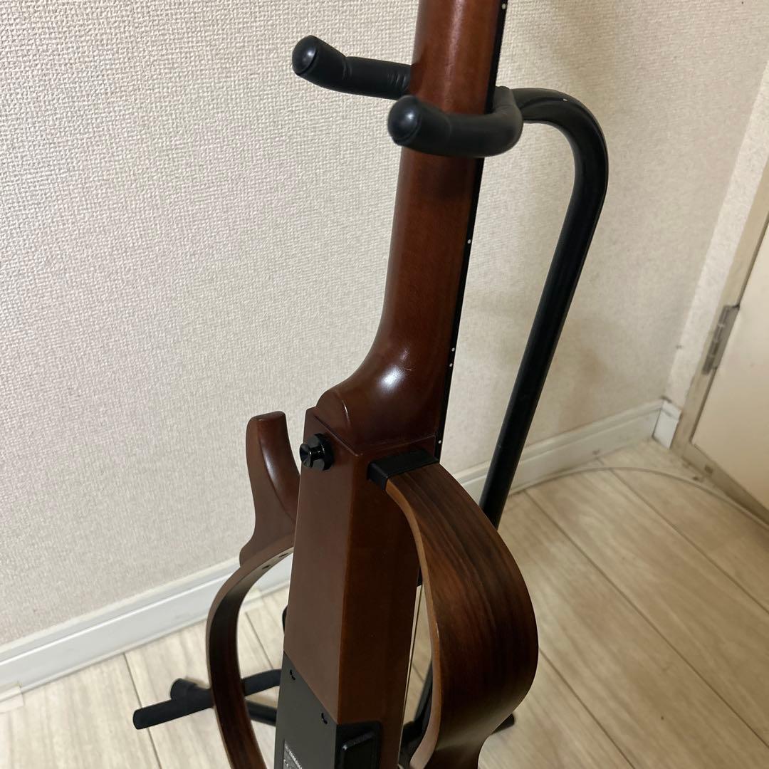 ヤマハ サイレントギター 極上品 単三電池でOK 付属品完備 SLG200S！