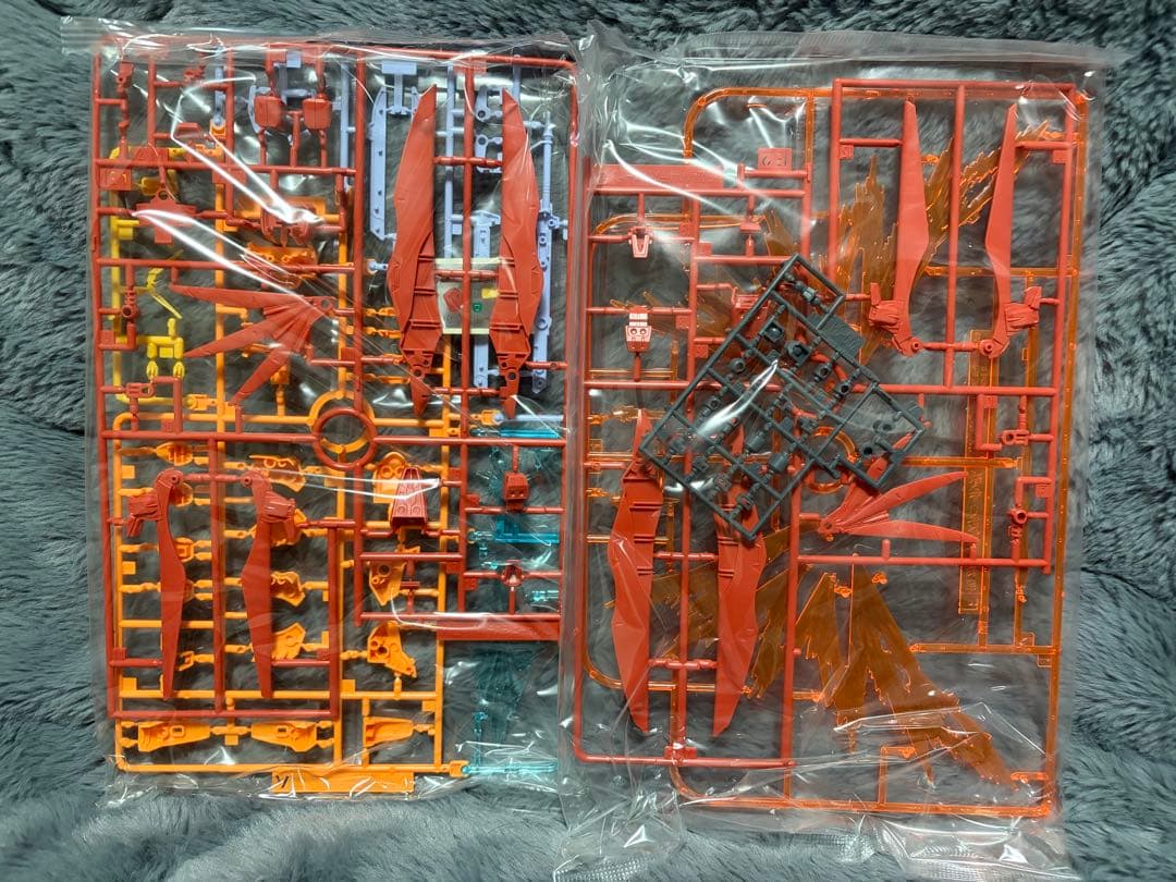 HGCE 1/144 ハイネ専用デスティニーガンダム