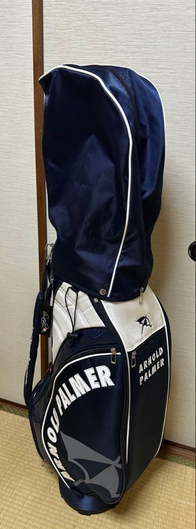 ほぼ新品　ARNOLD PALMER ネイビー ゴルフバッグ