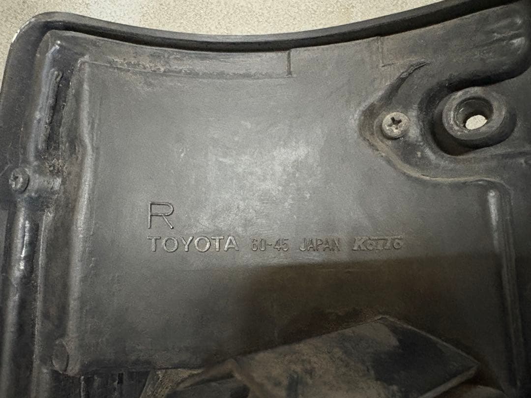 ランクル70　78プラド　純正　テールランプ　テールライト　レンズ　左右　トヨタ